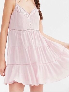 Kimchi Blue Pansy Tiered Blush Pink Dress